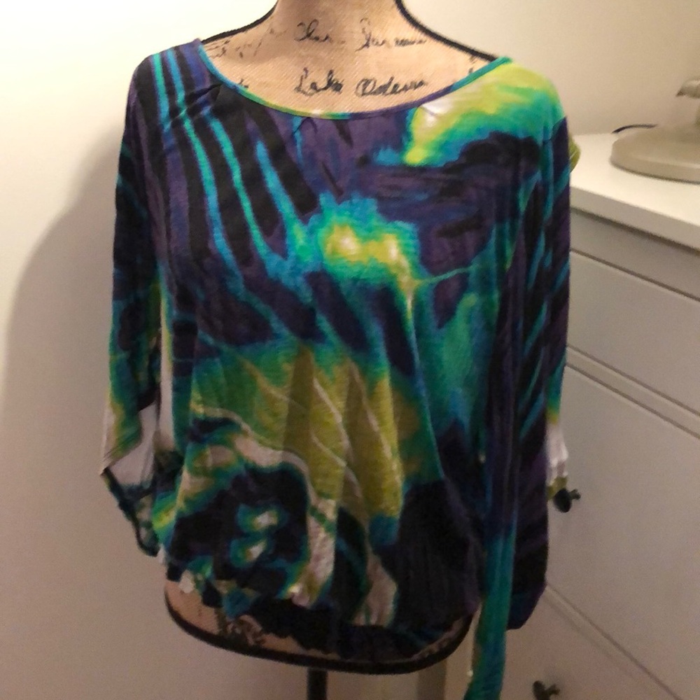 Cold shoulder shirt
